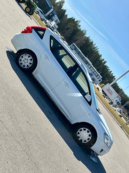 Kia Ceed 7 of 11