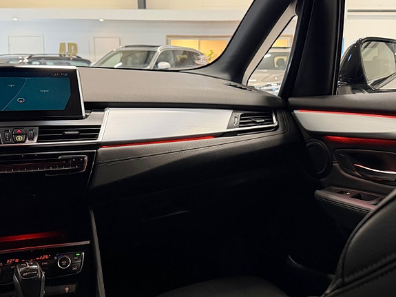BMW 225xe 19 of 26