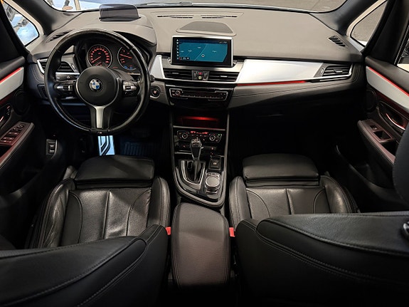BMW 225xe 20 of 26