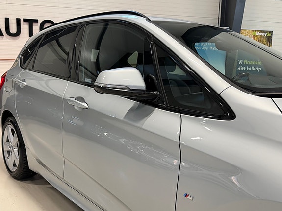 BMW 225xe 6 of 26