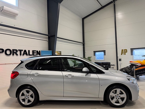 BMW 225xe 7 of 26