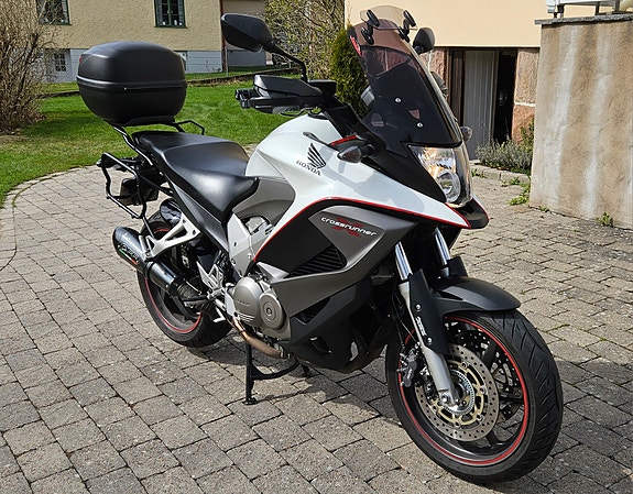 Honda Crossrunner VFR 800 V-TEC 3 of 5
