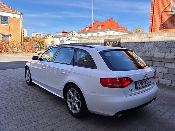 Audi A4 10 of 30