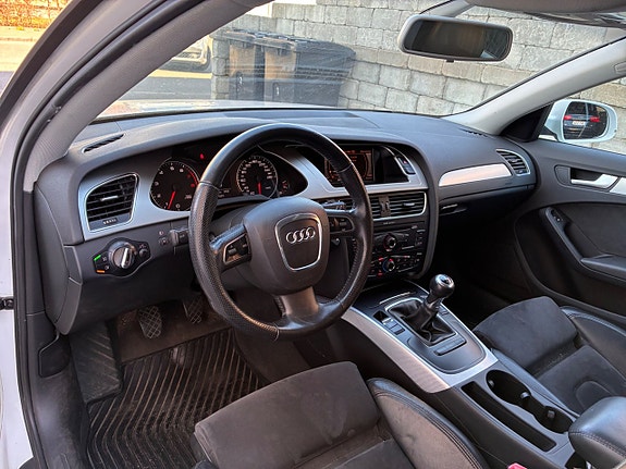 Audi A4 24 of 30