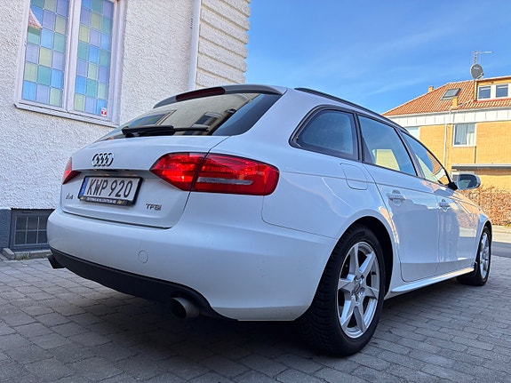 Audi A4 15 of 30