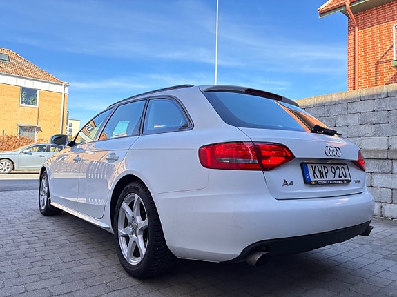 Audi A4 12 of 30
