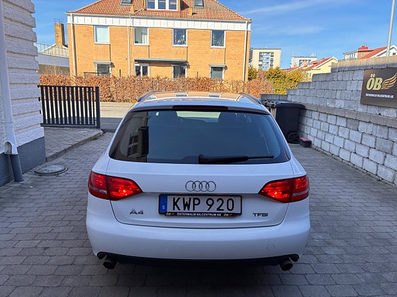 Audi A4 16 of 30