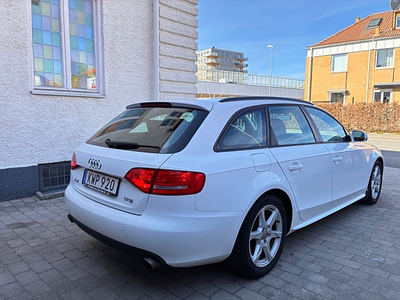 Audi A4 13 of 30
