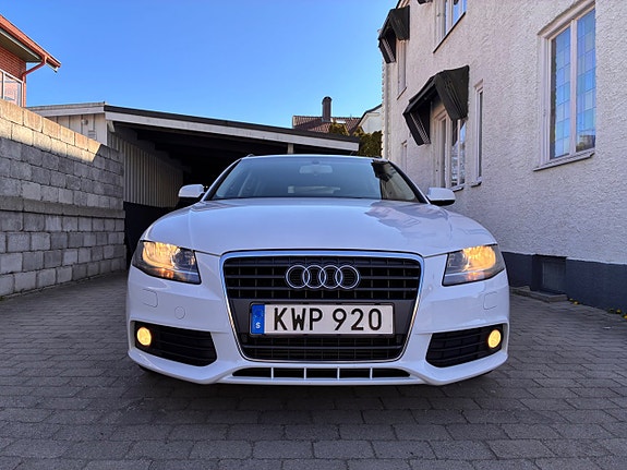 Audi A4 8 of 30