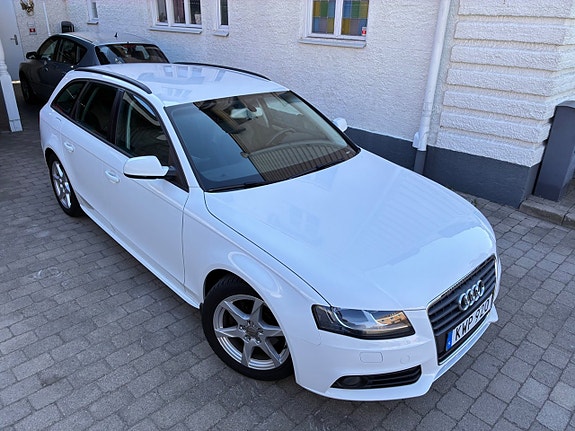 Audi A4 5 of 30