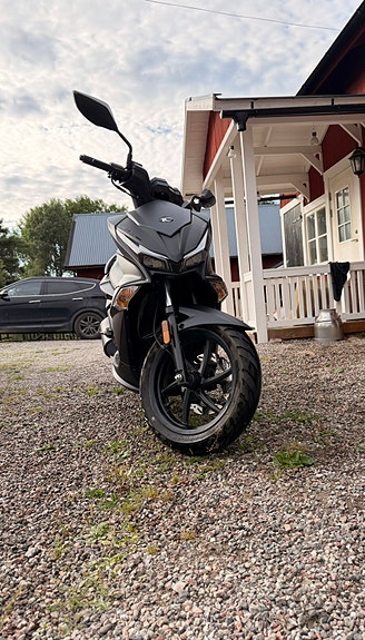 Kymco Super 8R 50i 3 of 4