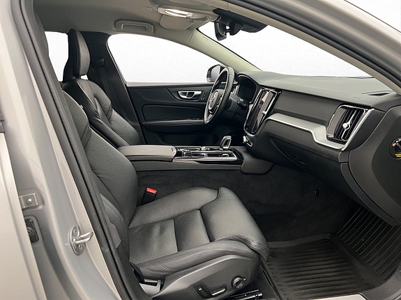 Volvo V60 25 of 30