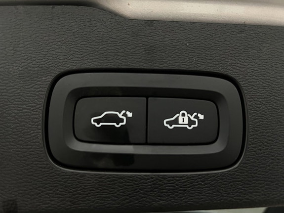 Volvo V60 30 of 30