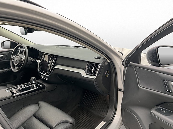 Volvo V60 26 of 30