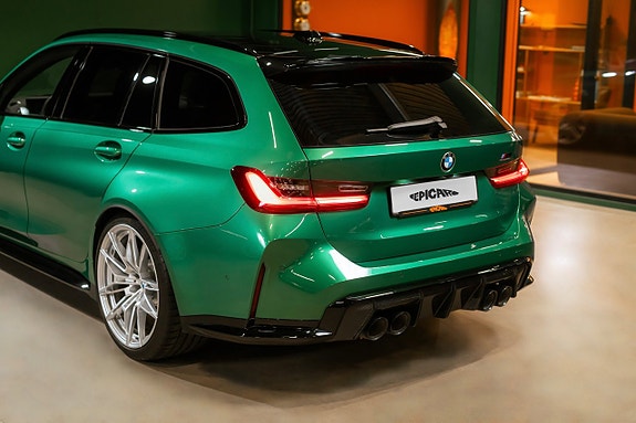 BMW M3 4 of 5