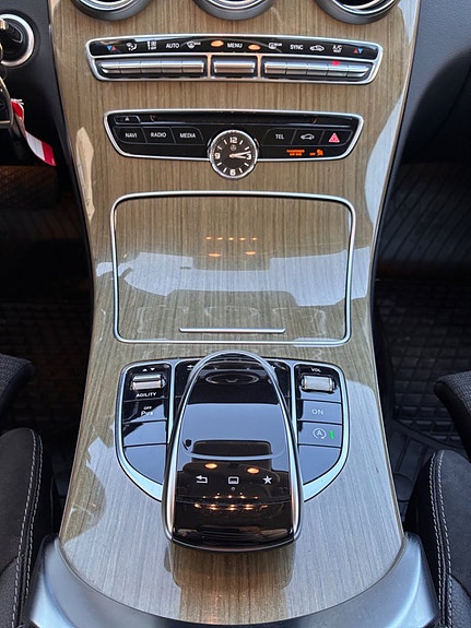 Mercedes-Benz C220 d 25 of 30
