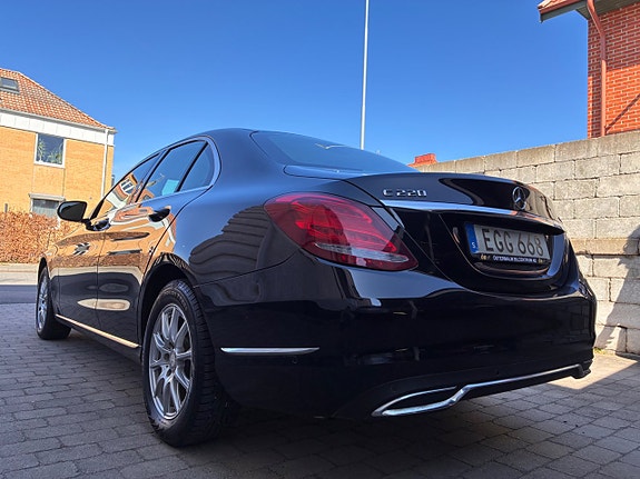 Mercedes-Benz C220 d 12 of 30