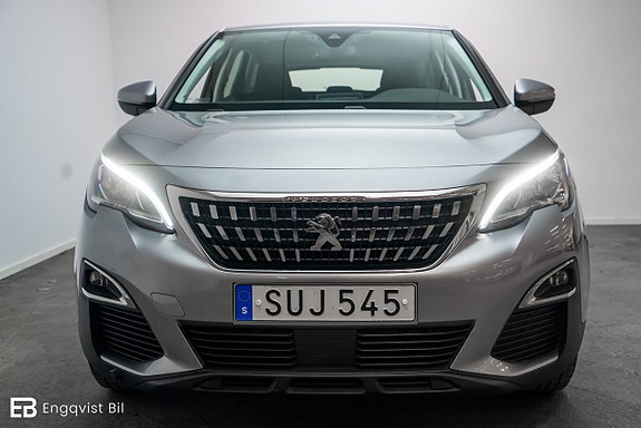 Peugeot 3008 2 of 5