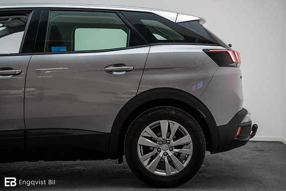 Peugeot 3008 4 of 5