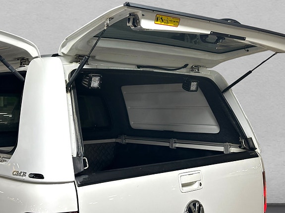 Volkswagen Amarok 6 of 26
