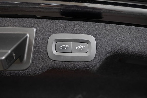 Volvo S90 28 of 28