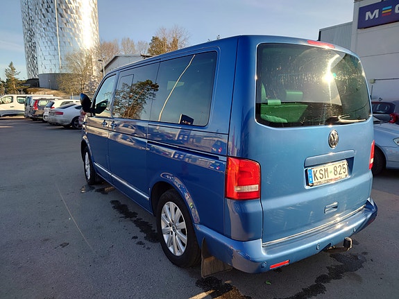 Volkswagen Multivan 3 of 5