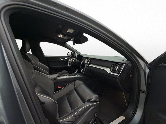 Volvo S60 9 of 30