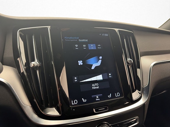 Volvo S60 20 of 30