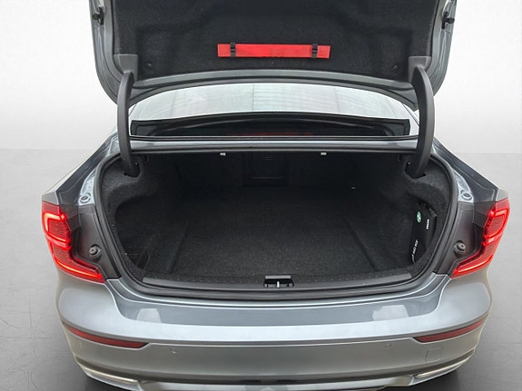 Volvo S60 8 of 30