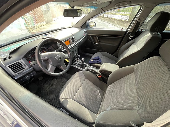 Opel Signum 8 of 12