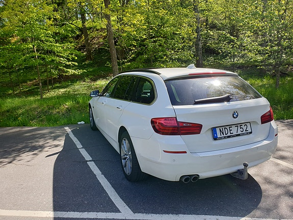 BMW 530d 2 of 5