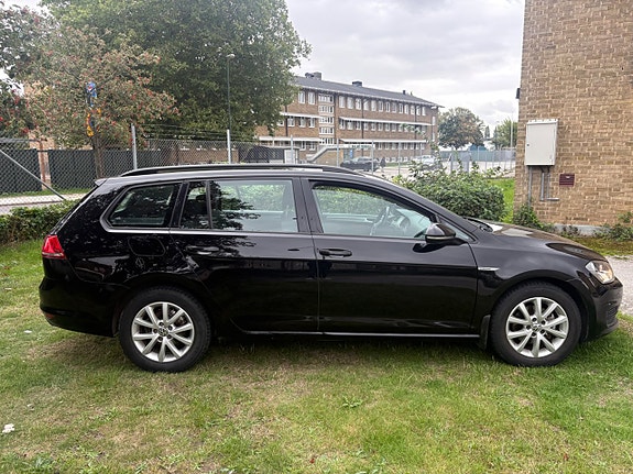 Volkswagen Golf I 2 of 9