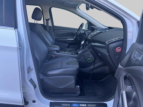 Ford Kuga 5 of 5