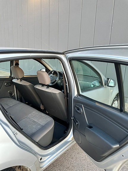 Dacia Sandero 11 of 15