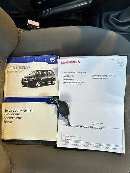Dacia Sandero 14 of 15