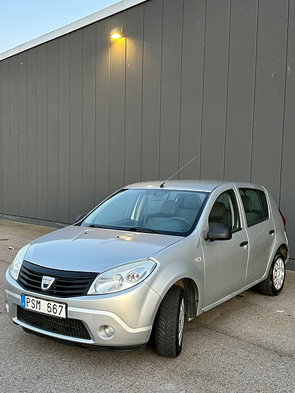 Dacia Sandero 3 of 15