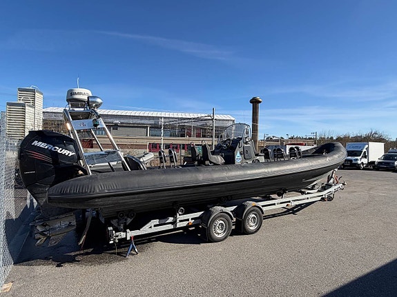 XS Ribs 990 / 2x Mercury Racing 350hk / 10 m ribb. INBYTE