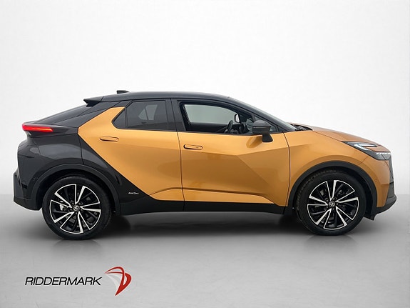 Toyota C-HR 9 of 30