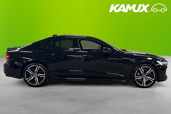 Volvo S60 2 of 5