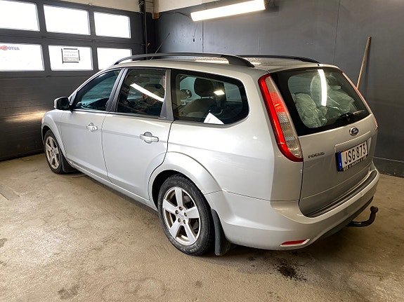 Ford Focus 4 of 5