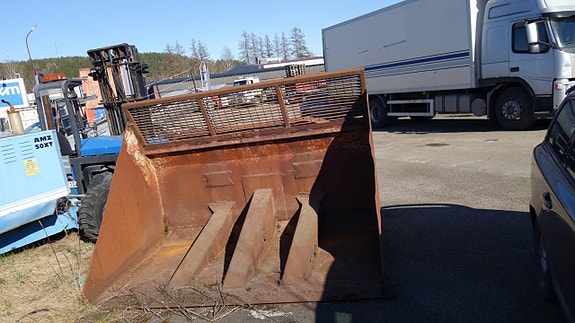 Högtippande skopa 5m3  stora BM