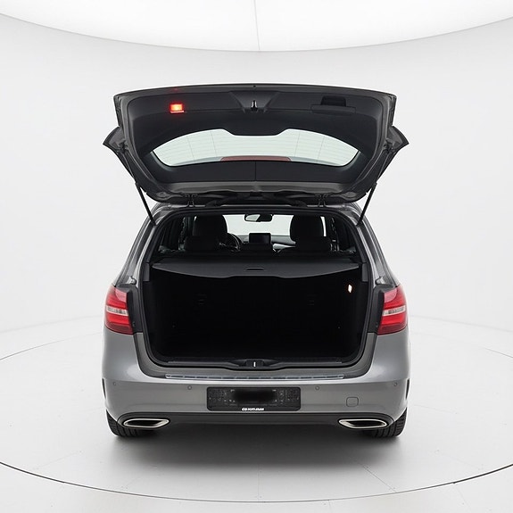 Mercedes-Benz B180 d 7 of 9