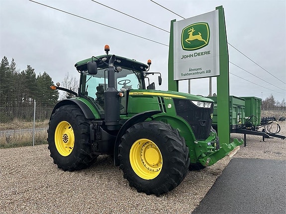 John Deere 7310R