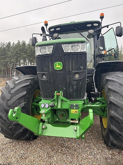 John Deere 7310R 8 of 8