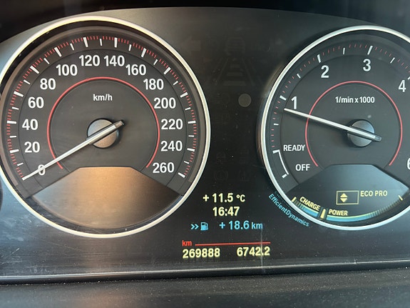 BMW 318d 9 of 9