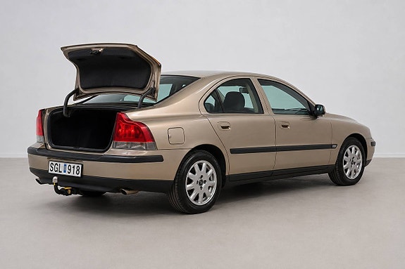 Volvo S60 7 of 21