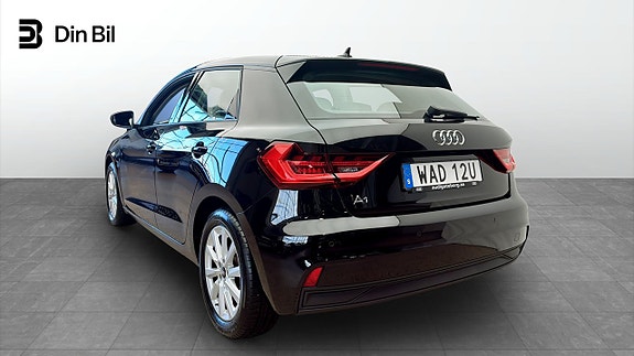 Audi A1 3 of 5