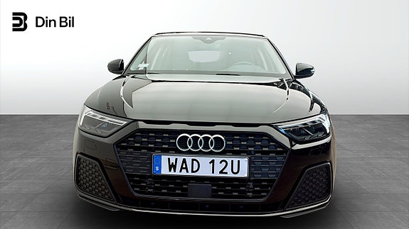 Audi A1 4 of 5