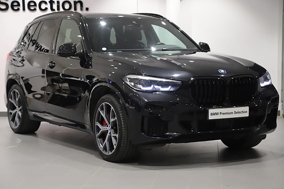 BMW X5 2 of 5