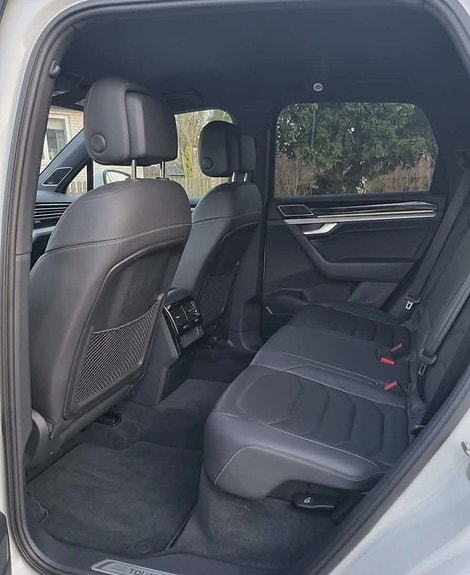 Volkswagen Touareg 10 of 15